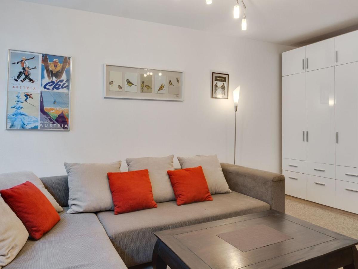 Comfortable Apartment In Zell Am See Near Forest Exterior foto