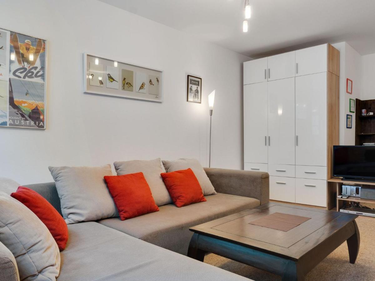 Comfortable Apartment In Zell Am See Near Forest Exterior foto