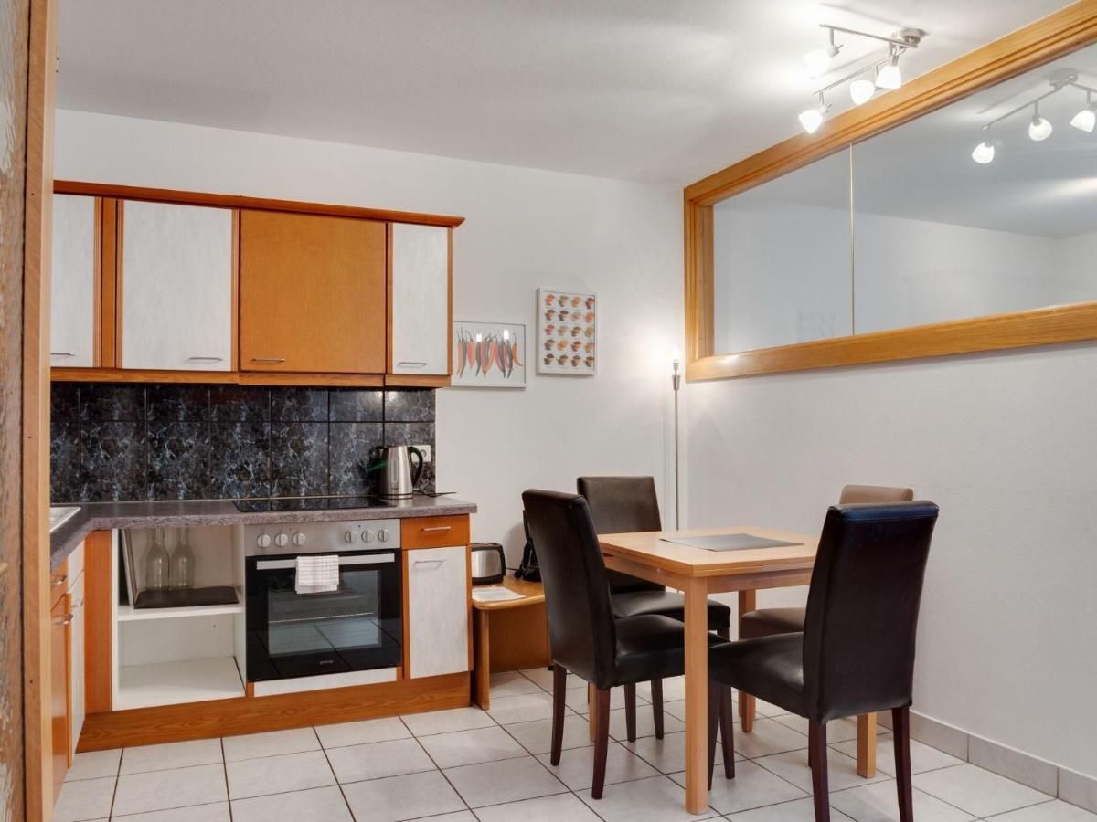 Comfortable Apartment In Zell Am See Near Forest Exterior foto